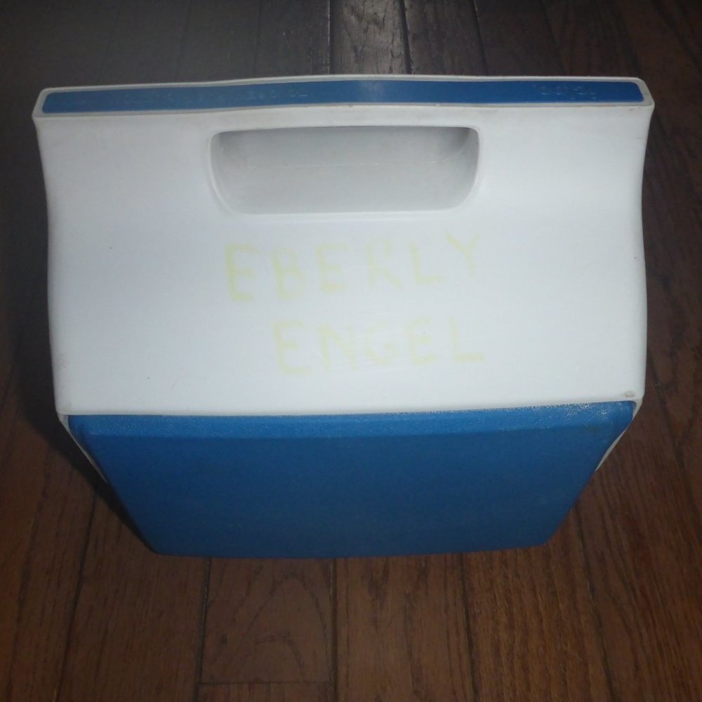 Vintage Little Playmate by Igloo Cooler / Lunch Box - Picture 2 of 4